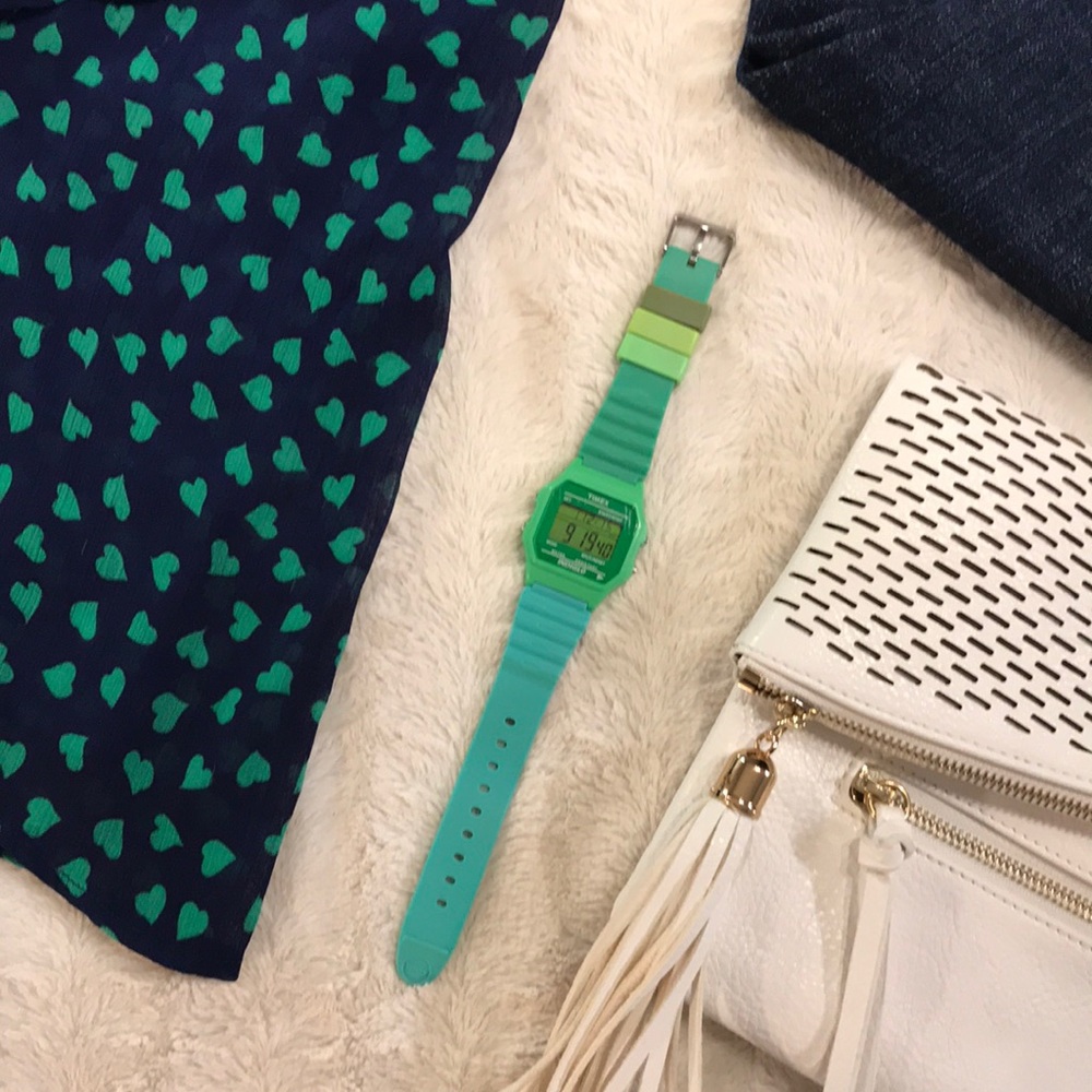 ❤️ TIMEX Watch in Shades of Green